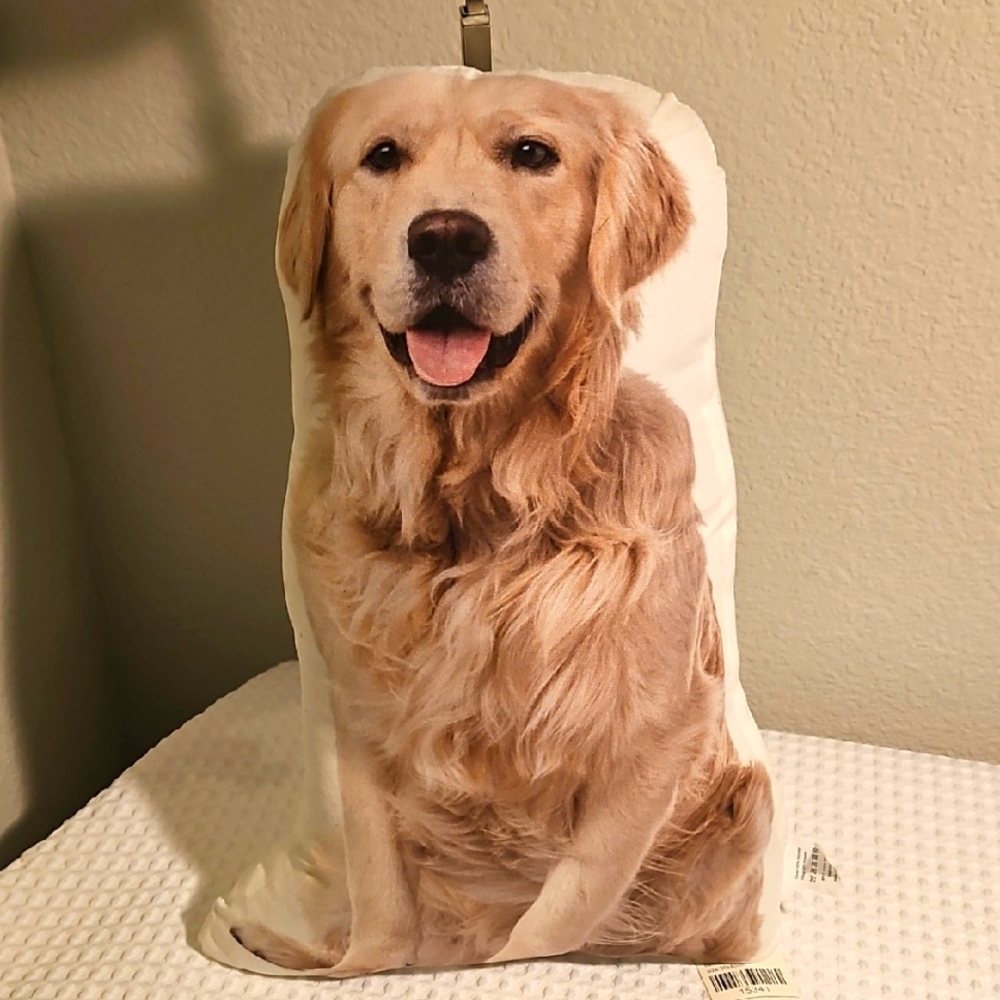 Source Unknown Cream and Tan Dog Bedding